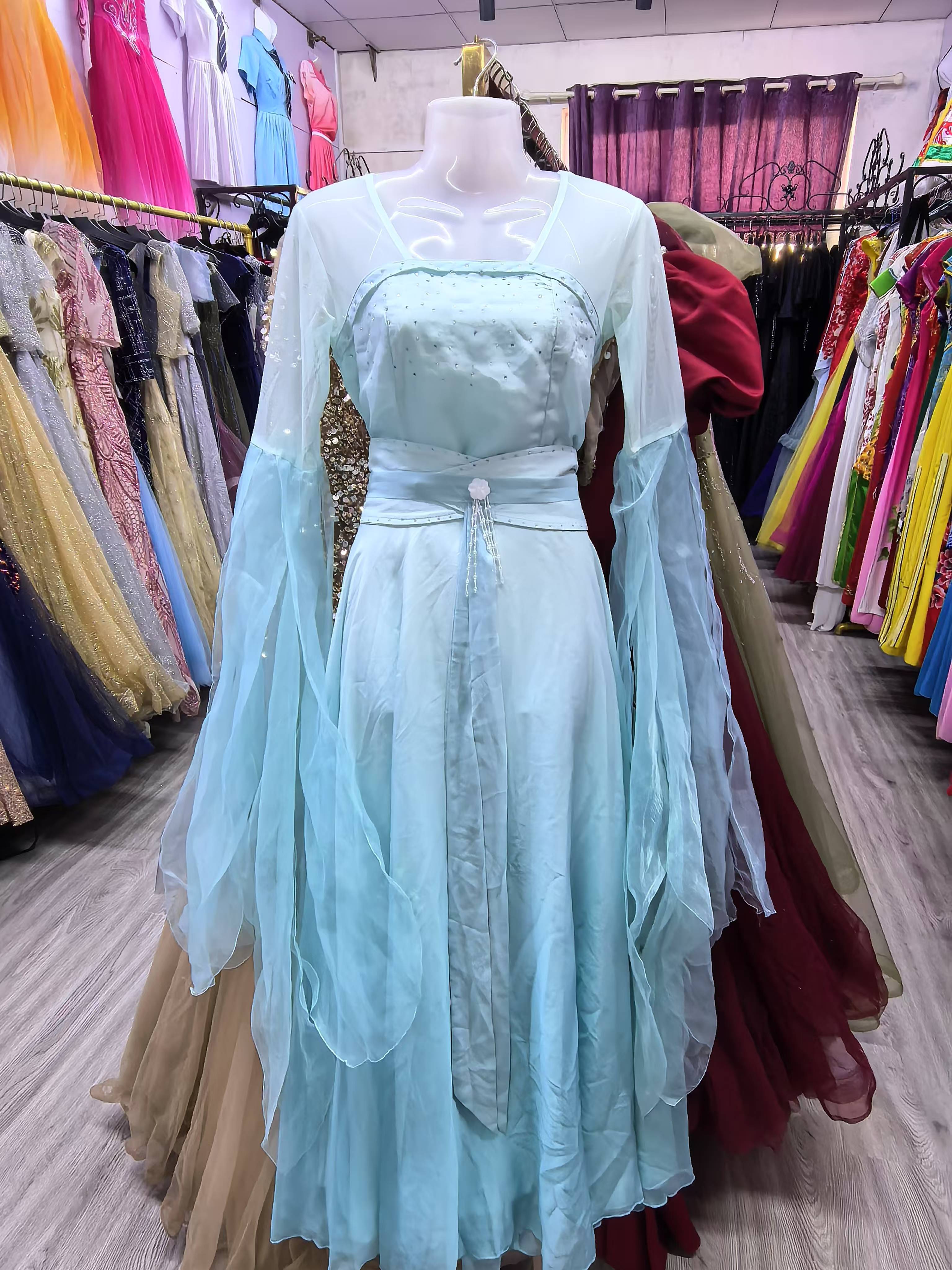 成人古典演出服装