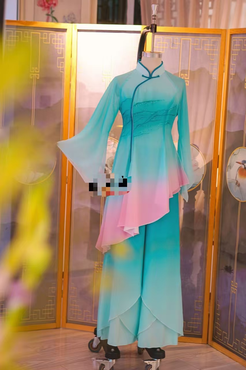 成人古典演出服装