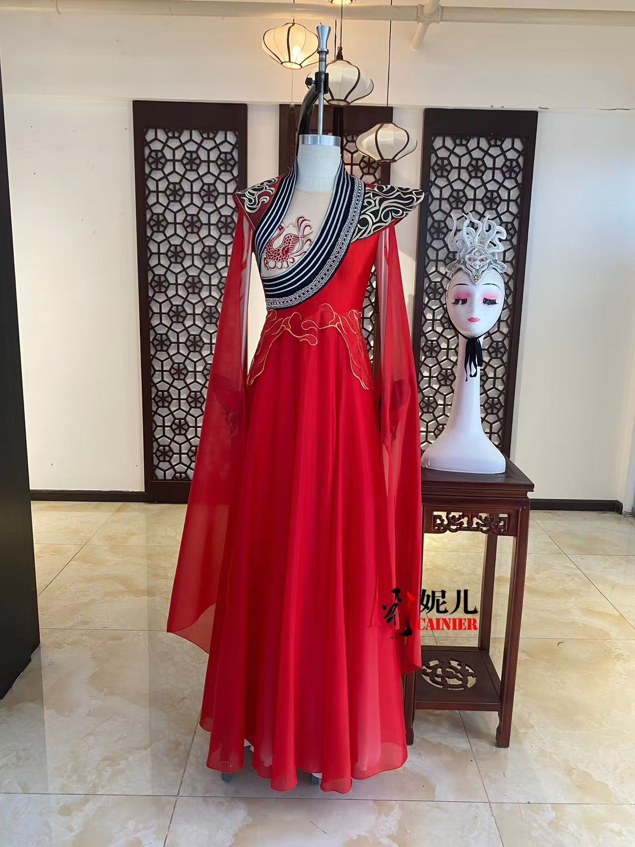 成人古典演出服装