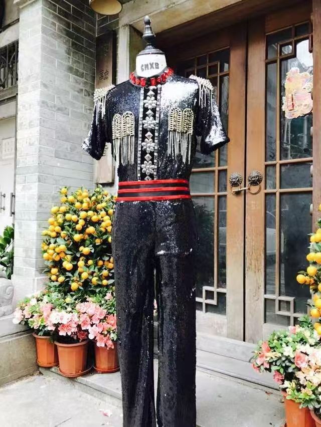 现代舞服装